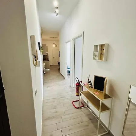 Apartment Binario 251 Stazione Tiburtina Rome