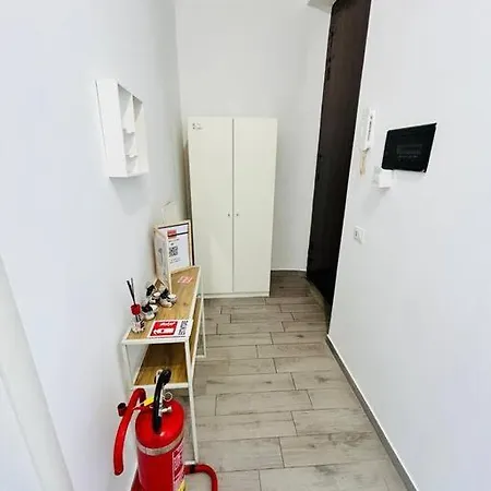 Binario 251 Stazione Tiburtina Apartment Rome
